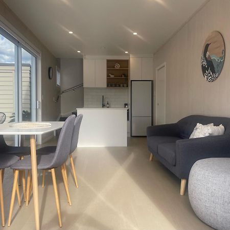 Studio42 Papakura Luaran gambar